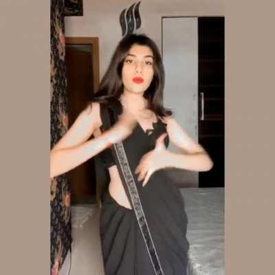*In Video : Sheetal Musterya , *Audio : Akh Lad Jaave by Asees Kaur , *Source : Instagram Reels , *Social Media Handle : @sheetal_599 (Instagram) , #Tags : #Video022 #Sheetal #SheetalMusterya