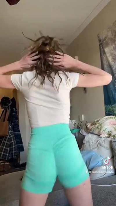 SO LOW WOAH love hangers