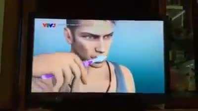 After the failure of his game, Donte now has to star on toothpaste ads to get money