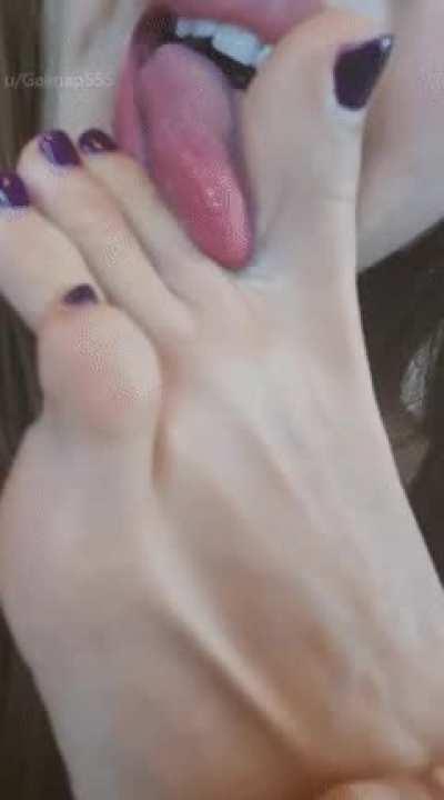 Can your tongue do a better job? 😇👅😊