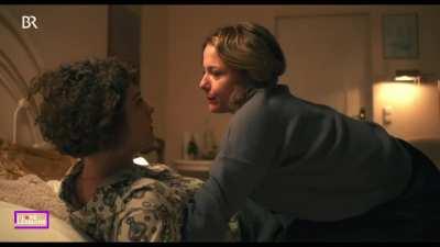 Josephine Ehlert (39) & Anna Werner Friedmann (30) - 