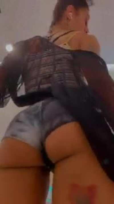 thicc ass bih