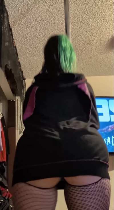 I was bored, so I figured I would give you something to watch 😜