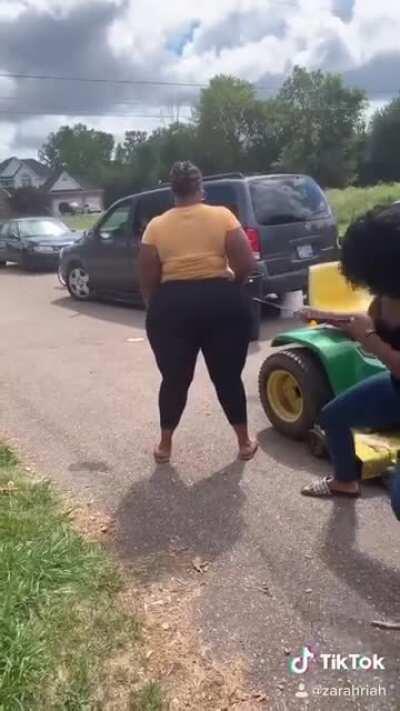 Make this a viral internet challenge 🤣