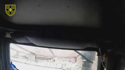 Soldiers from Ukraine’s 5th battalion, 28th OMBr push through machine gun and mortar fire to resupply a friendly position and extract two wounded in the Toretsk direction.