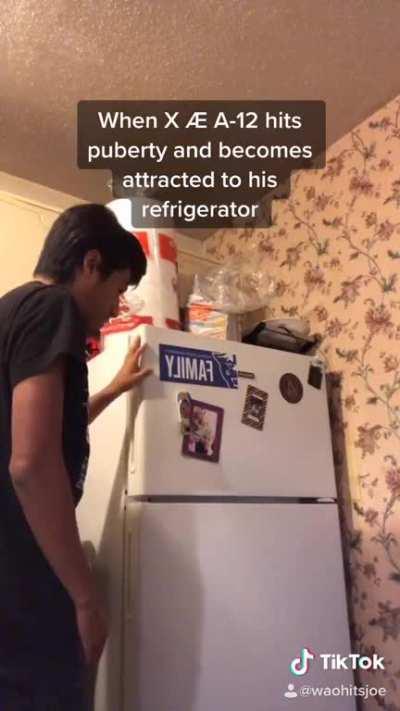 Elon’s son gonna cheat with the microwave