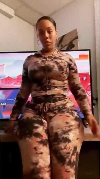 Shy Grey 🤤🍑🥴