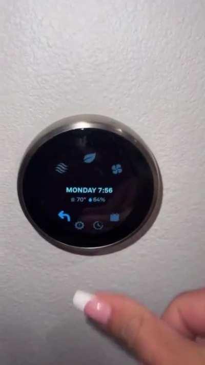 One boob from One America nEwS aNChOr Alison Steinberg