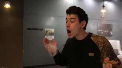 [Skill] Youth masters the element of smoke🔥