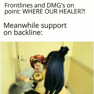 Teeeeaam! I need help! There's a flank!