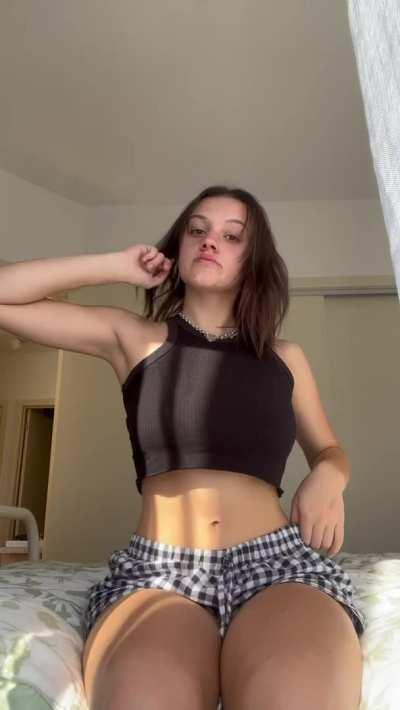 Thick thighs 🤝 tiny waist