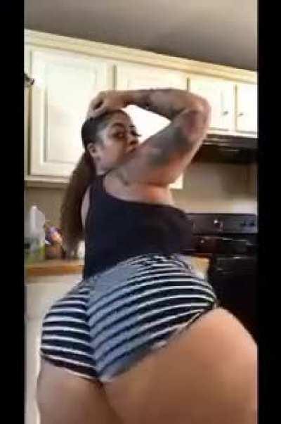 goldiemrsperfect - Video #8879