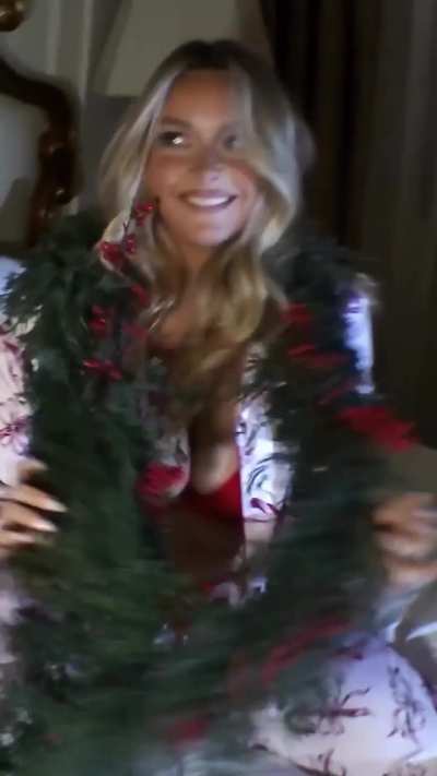 Camille Kostek for Victoria&rsquo;s Secret