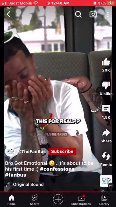 Baby alien deserves to be on the pod