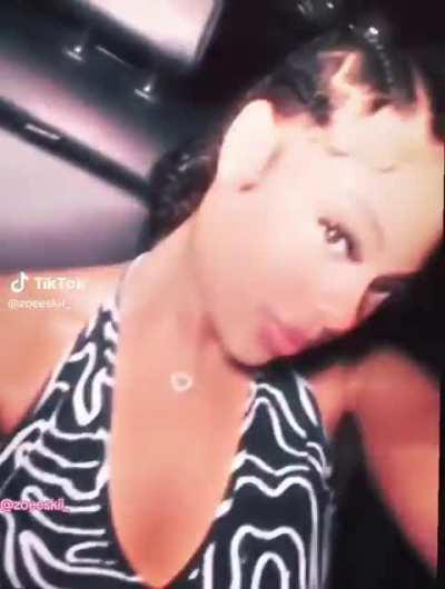 zoe looks good🥴😫