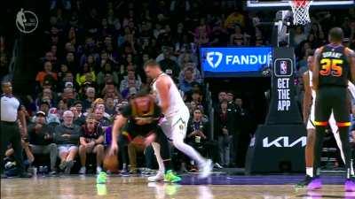 [Highlight] Jokic draws the offensive foul on Nurkic in the post