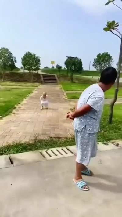 ZKN: When kids turn into mini versions of their grandparents 😂