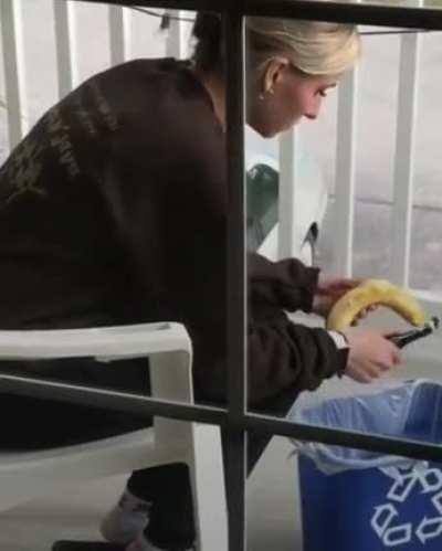 Los que votaron a la diarrea verde ,la geitore azul y el golem de caca :