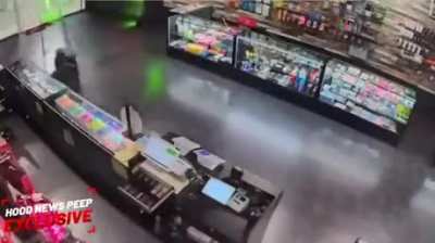 The cashier was so fed up of this