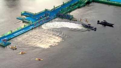 doh! lol, you ever seen a boat ruin a bunch of people's day?