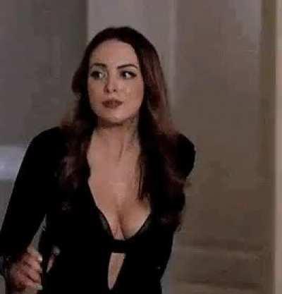 Elizabeth Gilles hoping nobody notices her wet panties