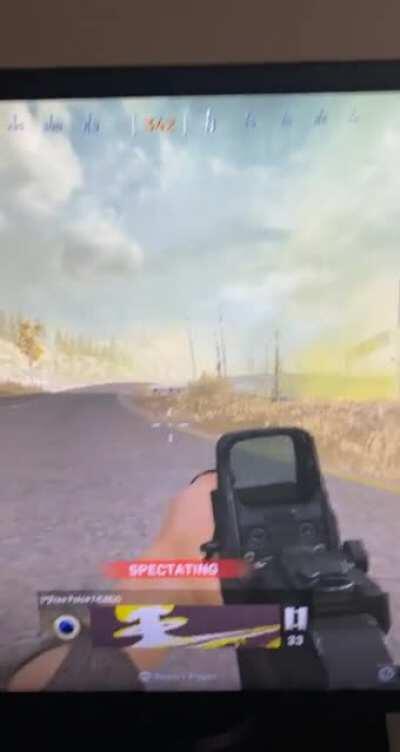 4 people 4 invisible .. happening every game.. people who do this ... go fuck yourselves