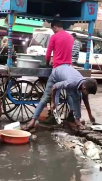 Was just promoted to lead dishwasher at Olive Garden. How’s my technique?