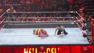 Alexa Bliss humiliated by Asuka and Kairi Sane for 4 minutes straight