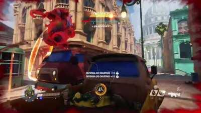 I was the only one who survived with Junkrat and I had to defend the objective in this way