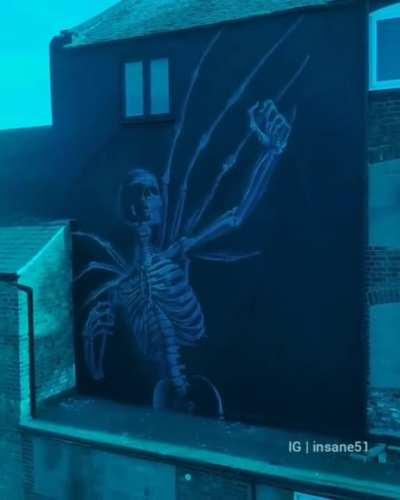 This incredible skeleton art