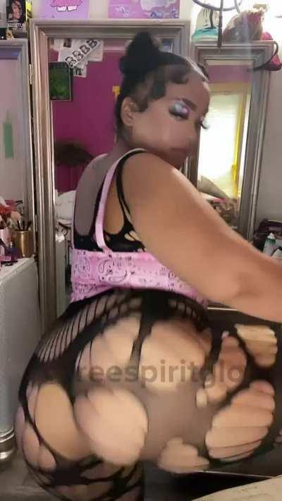 Can I smother your face ?