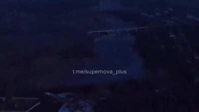 AFU engages Ruzzians hiding under bridge in Donbass.