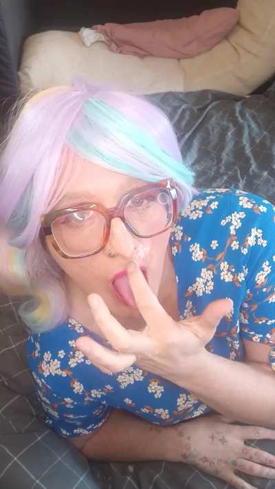 Been away this weekend and missed my usual Friday post so... Facial Fsunday? 💦