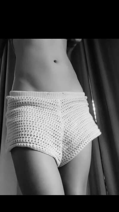 It is a duty of a sissy to be clean shaved and move sexy