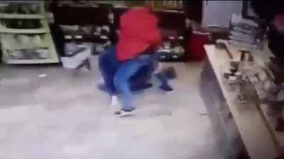 Dude got laid out by a BJJ guy