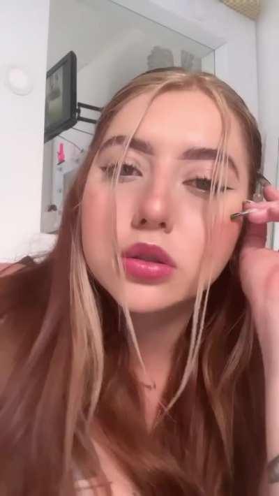 Fuck me raw or with a condom? Your choice 😜