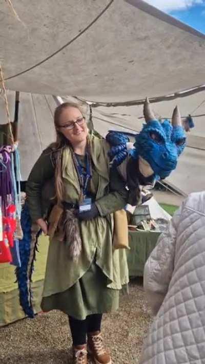 This dragon puppet is insane