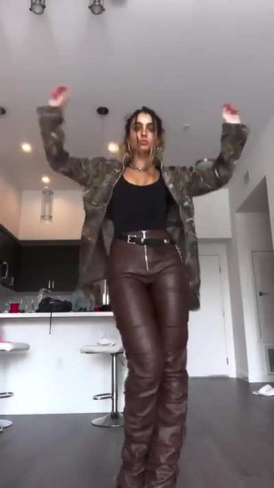 Rate the fit/new IG post