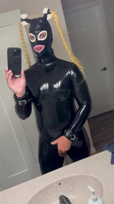 I can be your bondage sl*t if you ask