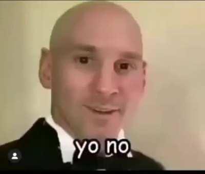 Si llego a 1k de upvotes me pego un tiro entre los des huevos