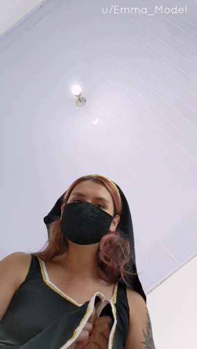 Excuse me, is this seat taken? No? Wonderful!