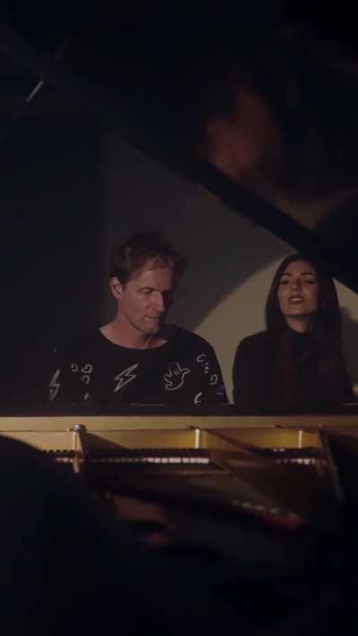 “Big Girls Don’t Cry” clip