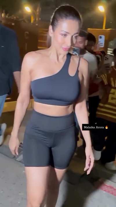 Malaika Arora Bold Look In Black Gym Dress 😍