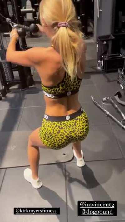 booty workout at dogpound
