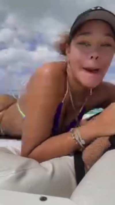 Taking in the sun @i_am_taeler_made