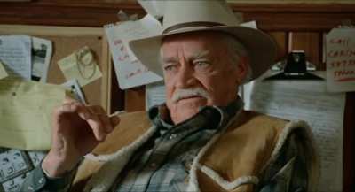 Misery (1990), Buster places a post-it note with Sheldon's name on the board. Position of the note changes 4 times in the successive shots.