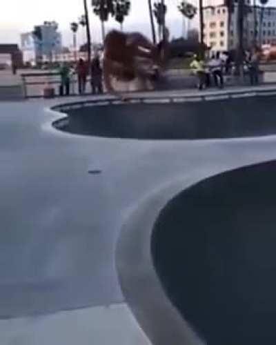 This girl has skills