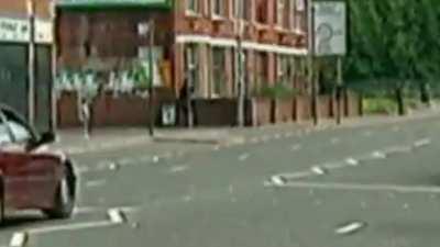 Lone IRA volunteer opens fire on RUC on the Ormeau Road July 1997