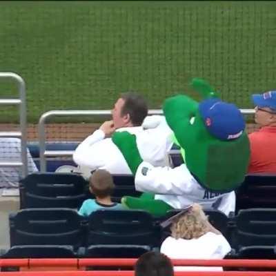 Gator guy saves kid.