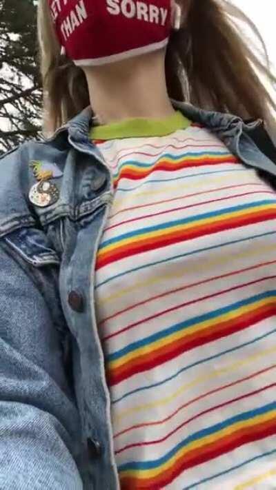 first walking titty flash! 💥 (F) 😷